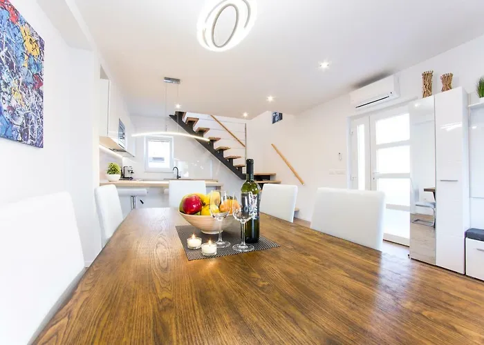 L 게스트하우스 로비니