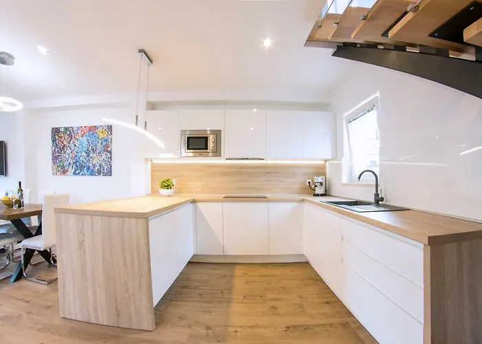 L Гостевой дом 4*