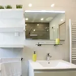 L With Private Jacuzzi 4* Rovinj