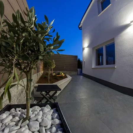 Gostinjska kuća L 4*